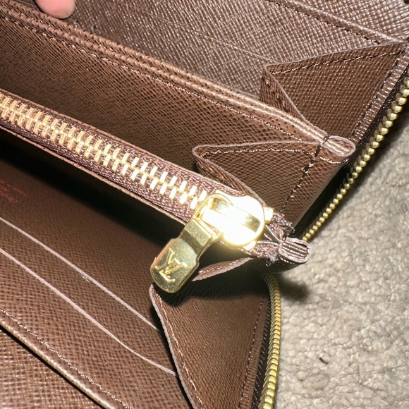 ❤️ SOLD! Louis Vuitton Damier Zippy Wallet - Pristine Condition - Picture 8 of 12